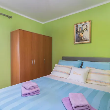 Dany By Rent Istria Kaštel